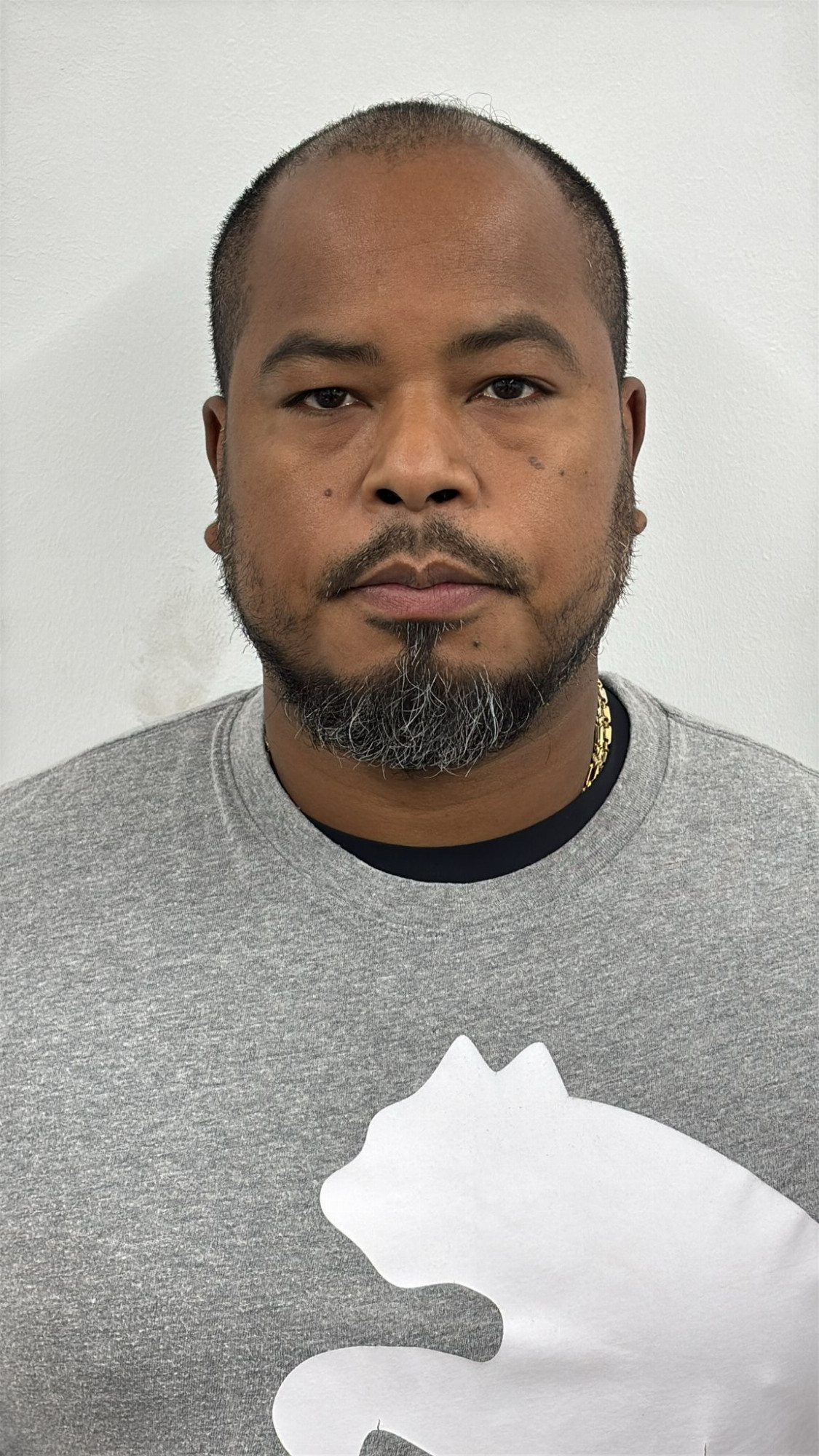 CARLOS  CAMACHO LEAL